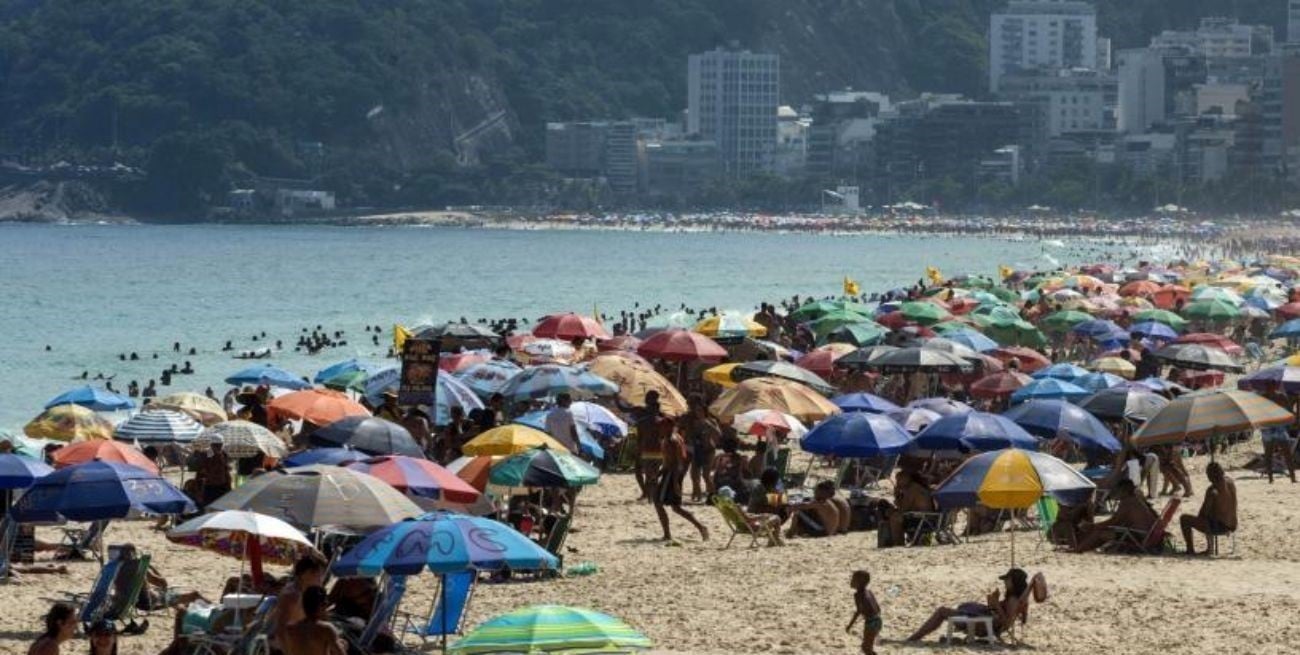 Contaminación en Brasil: 7 de cada 10 playas no estarían aptas para bañarse este verano