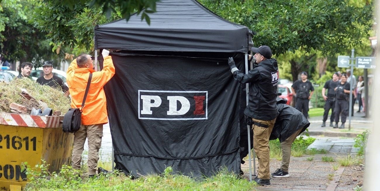 Homicidio en barrio Alfonso: sostienen que el fallecido y su hermano asaltaron a un “arbolito” que "se defendió" a los tiros