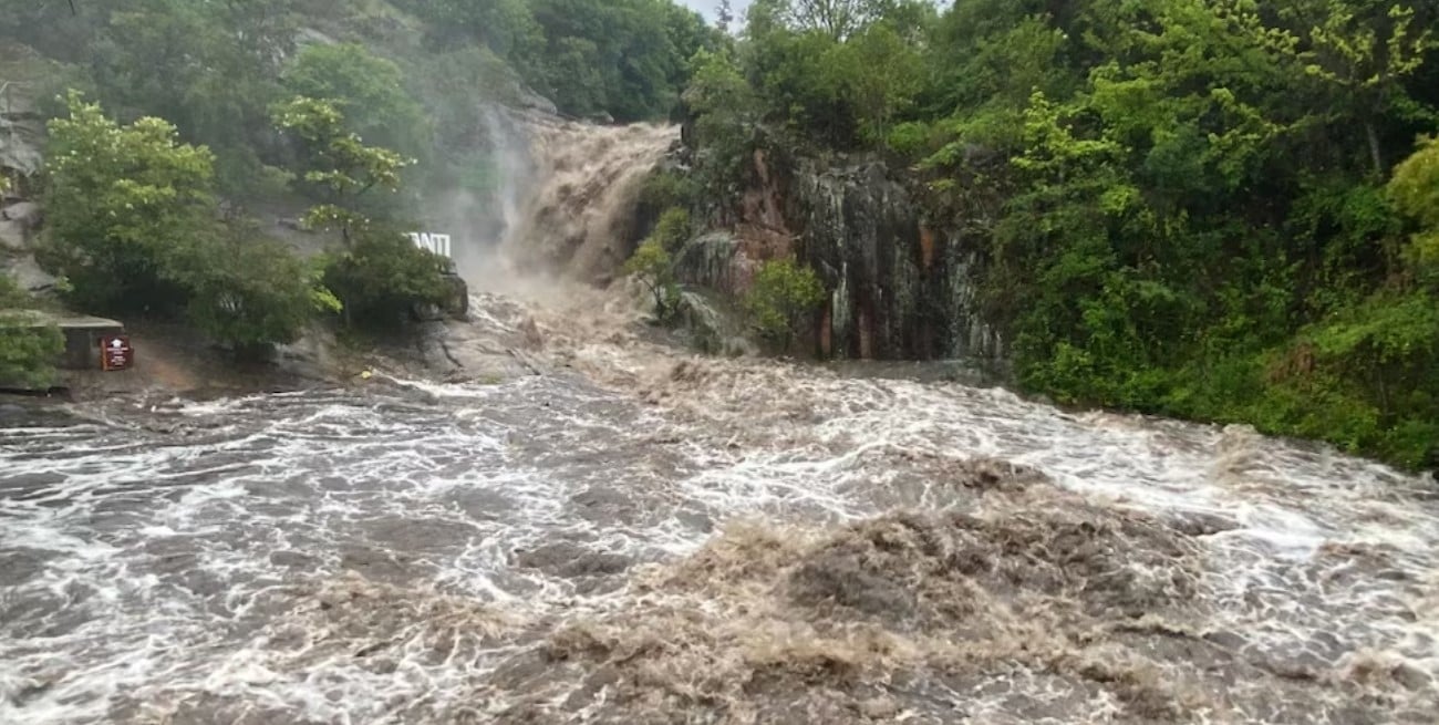 Temporal en Córdoba: crecida de arroyos, granizo y suspensión del Festival de Jesús María