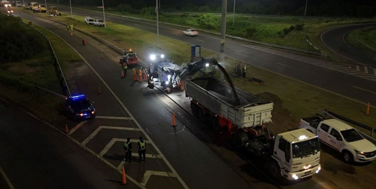 Provincia retomó la repavimentación nocturna en la Autopista entre Santa Fe y Santo Tomé
