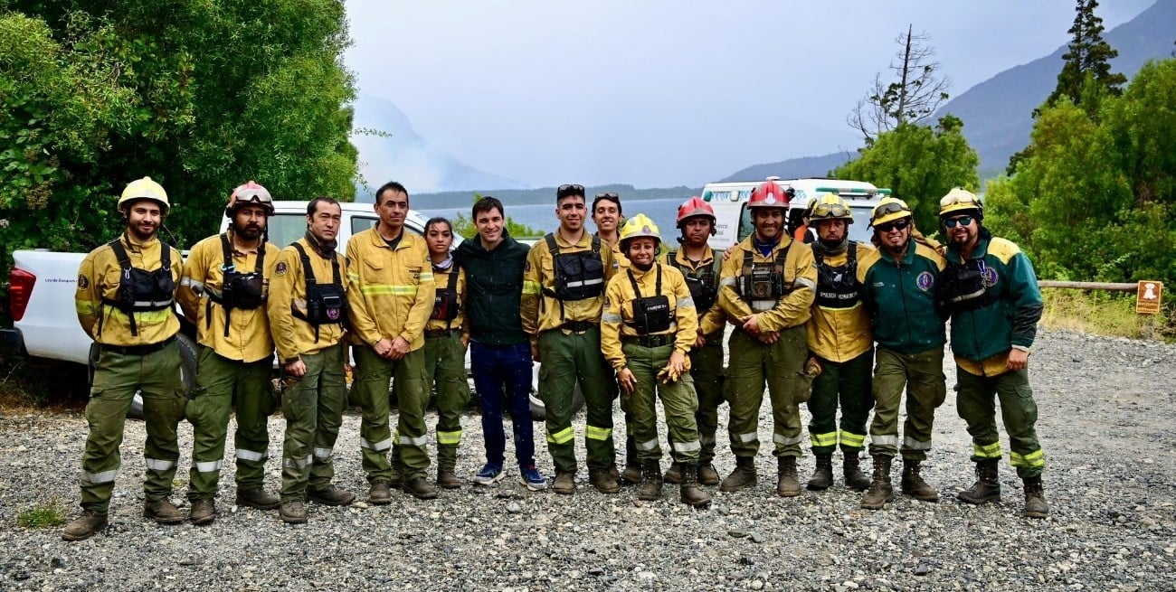 El incendio en Puerto Patriada está contenido al 100%, confirmó el gobernador Torres