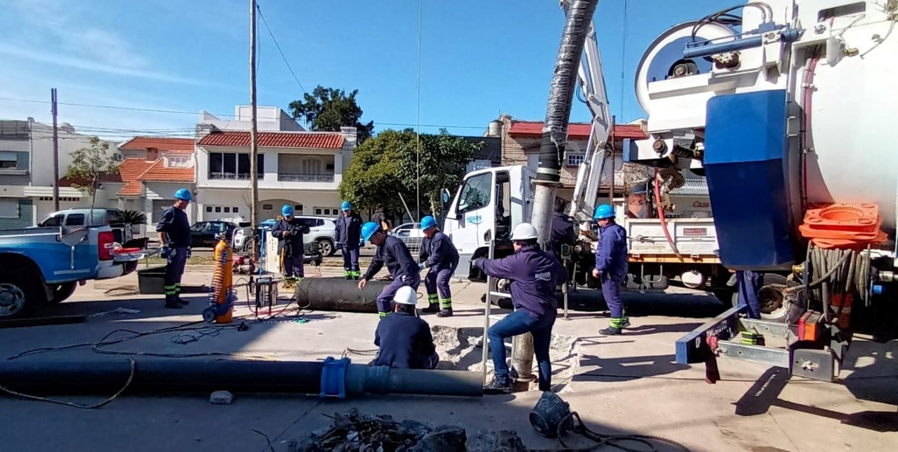 Reclamos por cloacas: Aguas expone su plan de mejoras y mantenimiento en la ciudad