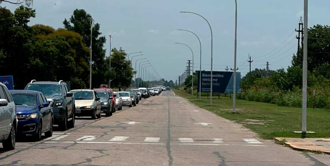 Quejas de automovilistas por demoras en Sauce Viejo con los nuevos semáforos de la Ruta 11