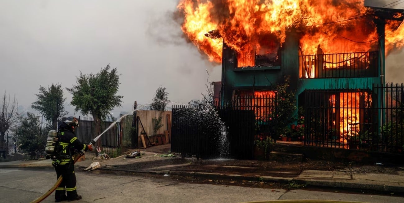 Incendios en el sur de Chile: decenas de muertos y miles de evacuados