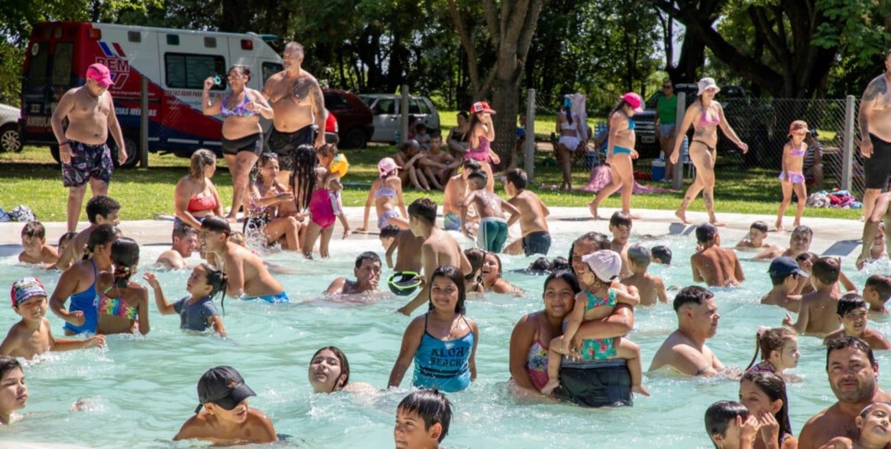 Más de 8.000 personas ya eligieron el Balneario de Esperanza, en el inicio de la temporada