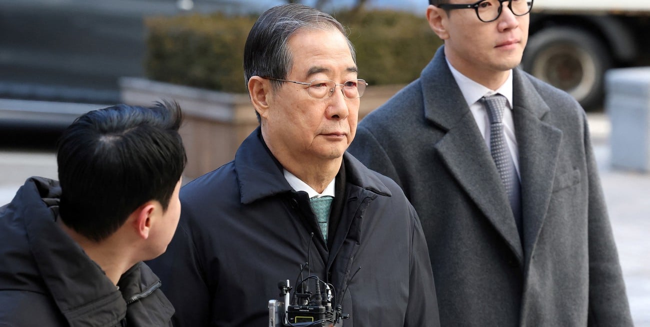 El ex primer ministro de Corea del Sur Han Duck-soo fue condenado a prisión