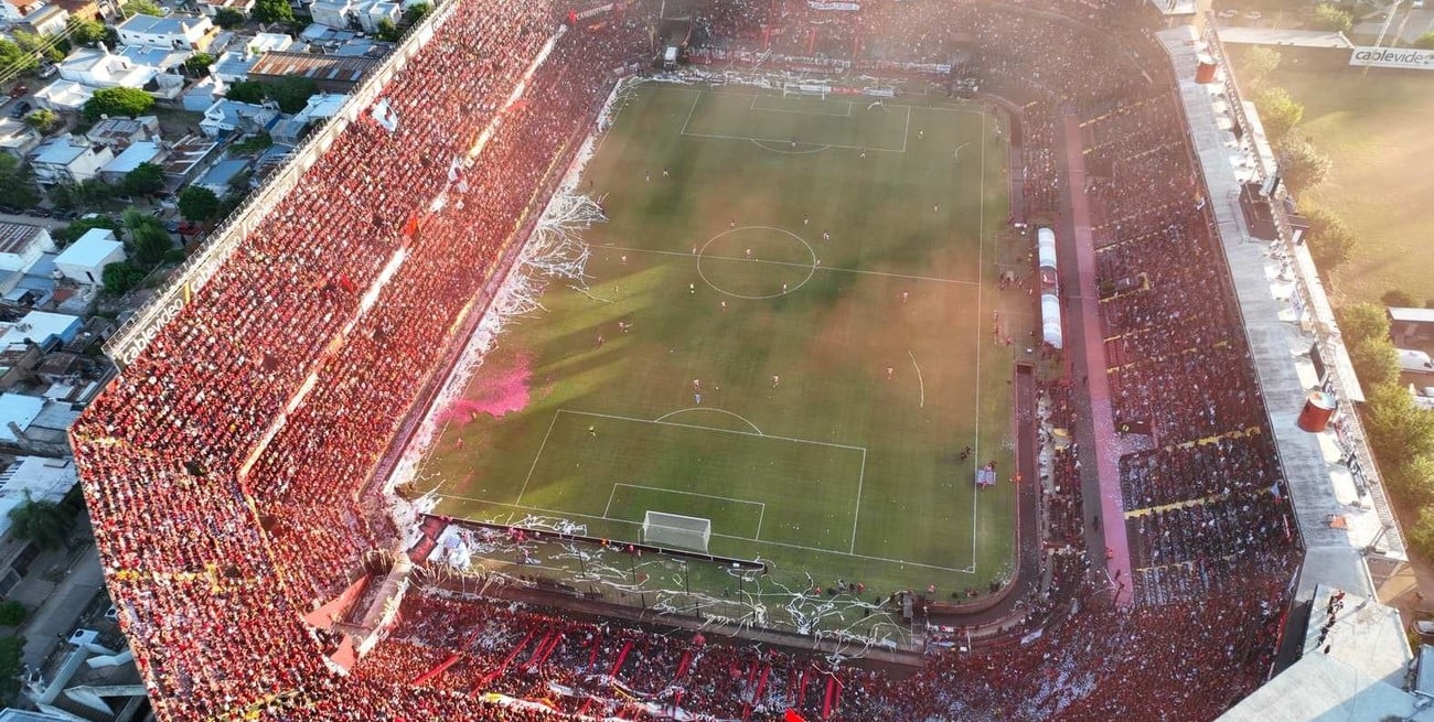 ¡Es otro Colón…!: más socios, nuevos sponsors y asoma “la camiseta 2026”