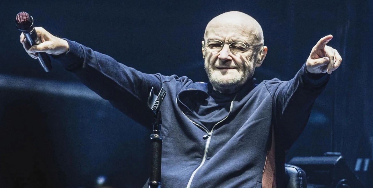 Phil Collins, a los 74 años: entre la sobriedad, los cuidados médicos y una lucha diaria por caminar