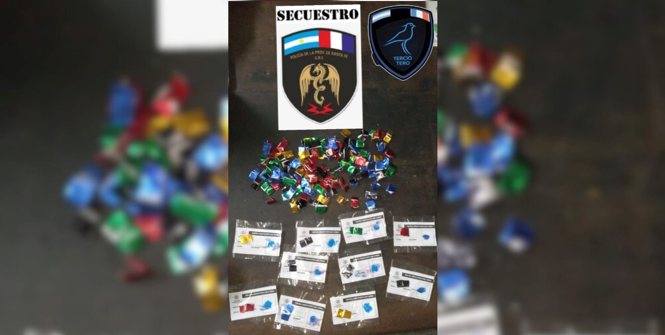 Un detenido con drogas en la plaza de barrio El Pozo; otros cinco fueron demorados