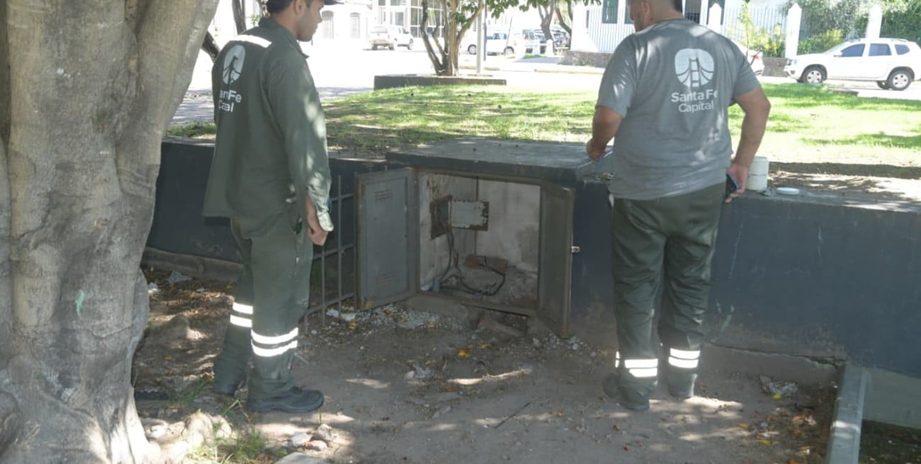 Robaron la bomba de la fuente del Maestro, junto al Parque Sur