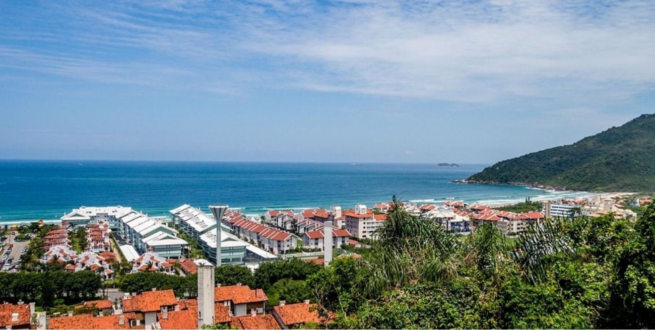Turistas argentinos sufrieron el robo de su camioneta en Florianópolis y quedaron varados en Brasil