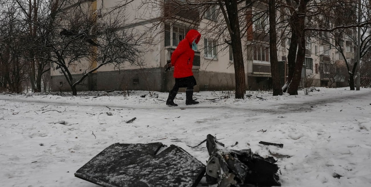 Ataques aéreos rusos golpean Kiev y Járkov: al menos un muerto y 15 heridos