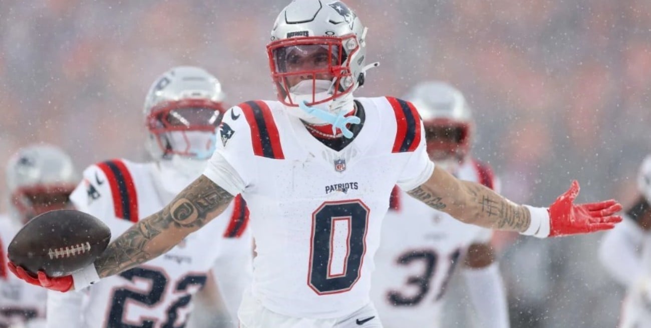 Los Patriots vencieron a los Broncos bajo la nieve y son los primeros finalistas del Super Bowl