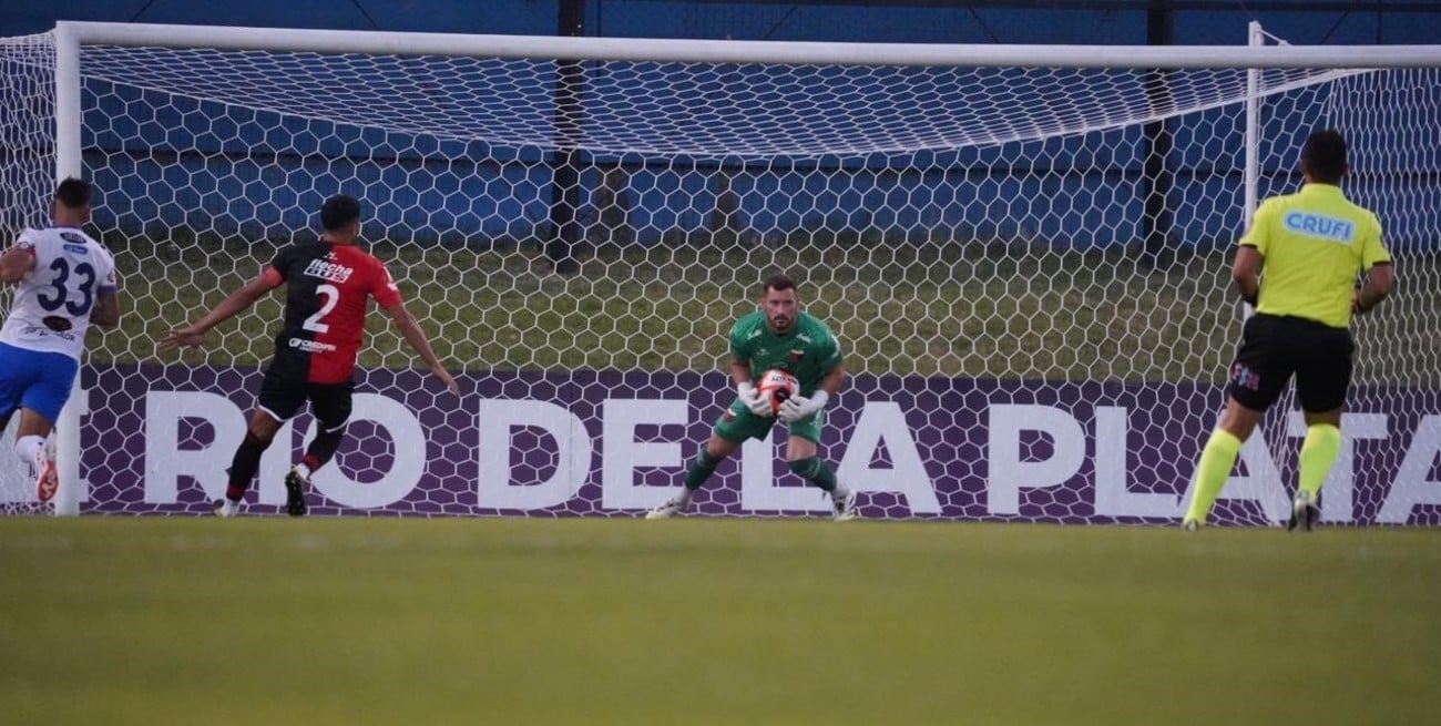 ¡Recomendación médica!: Colón lo pierde a Budiño al menos un partido