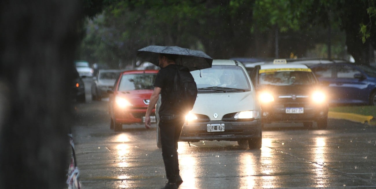 Santa Fe bajo alerta naranja: lluvias intensas y fuertes ráfagas de viento