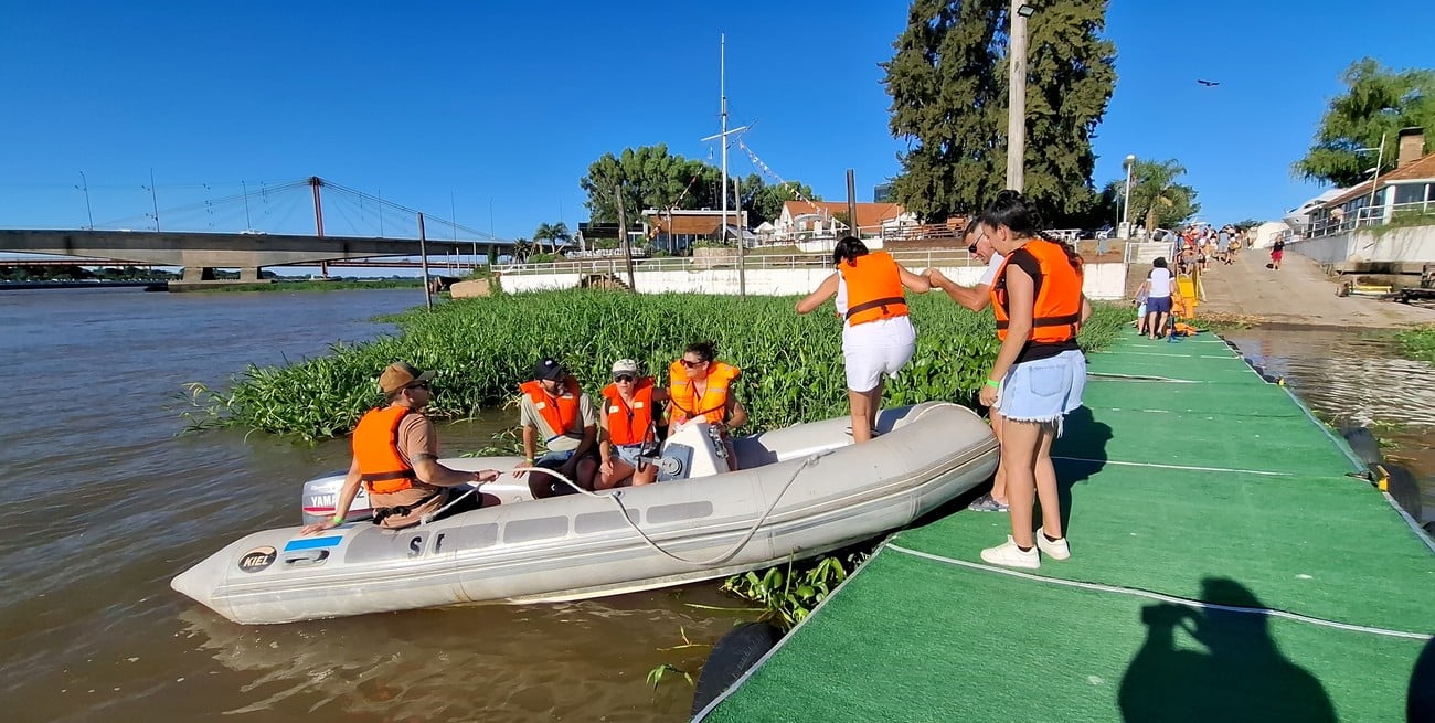 El Yacht Club Santa Fe realizó bautismos náuticos en el marco de la Semana de la Laguna