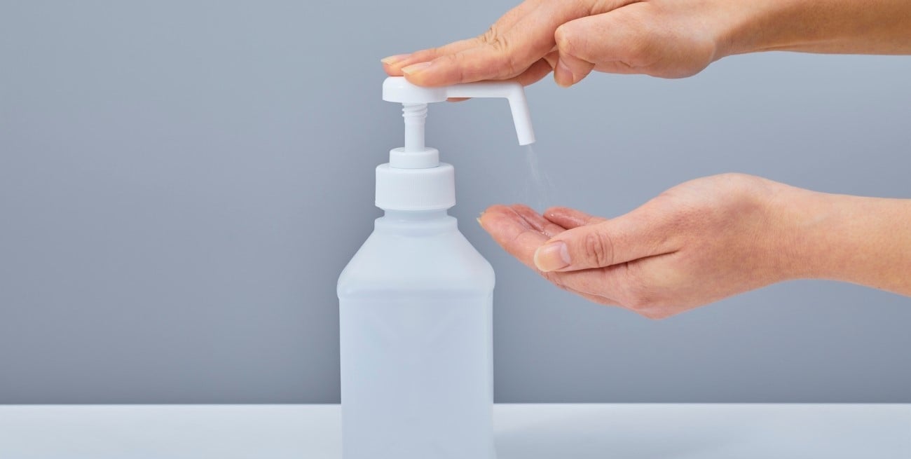 Se prohibieron productos para el pelo y un alcohol sanitizante por ser ilegales