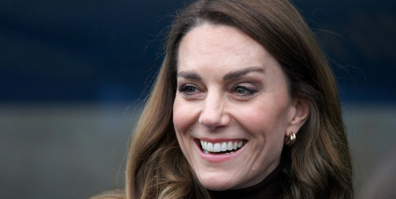 Kate Middleton sorprendió al correr con botas altas durante una visita oficial en Escocia