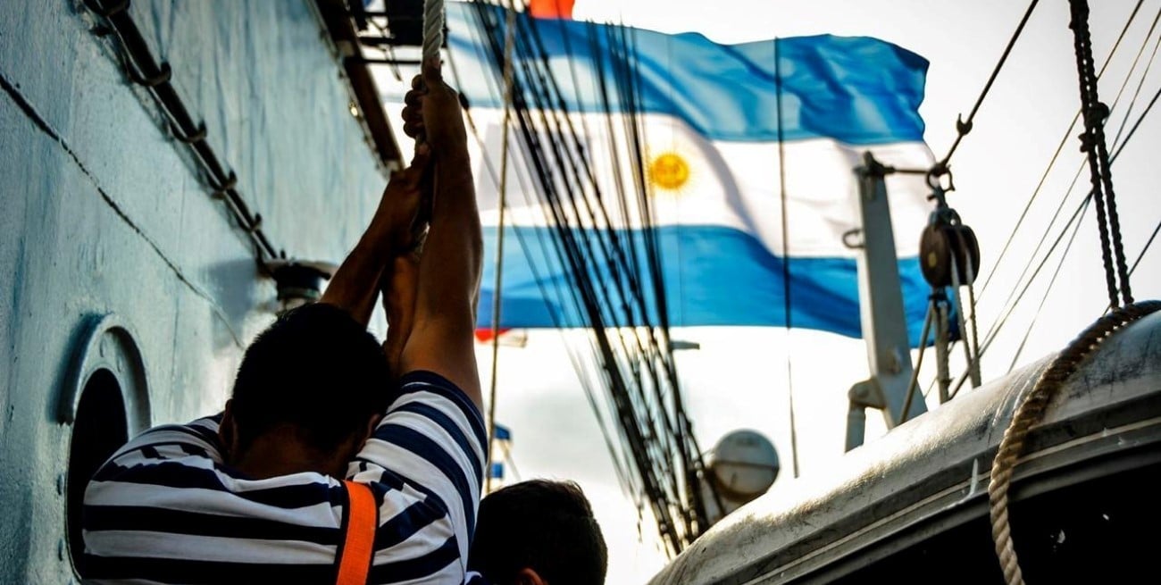 La fragata ARA "Libertad" premiada en una de las competencias náuticas más exigentes del mundo