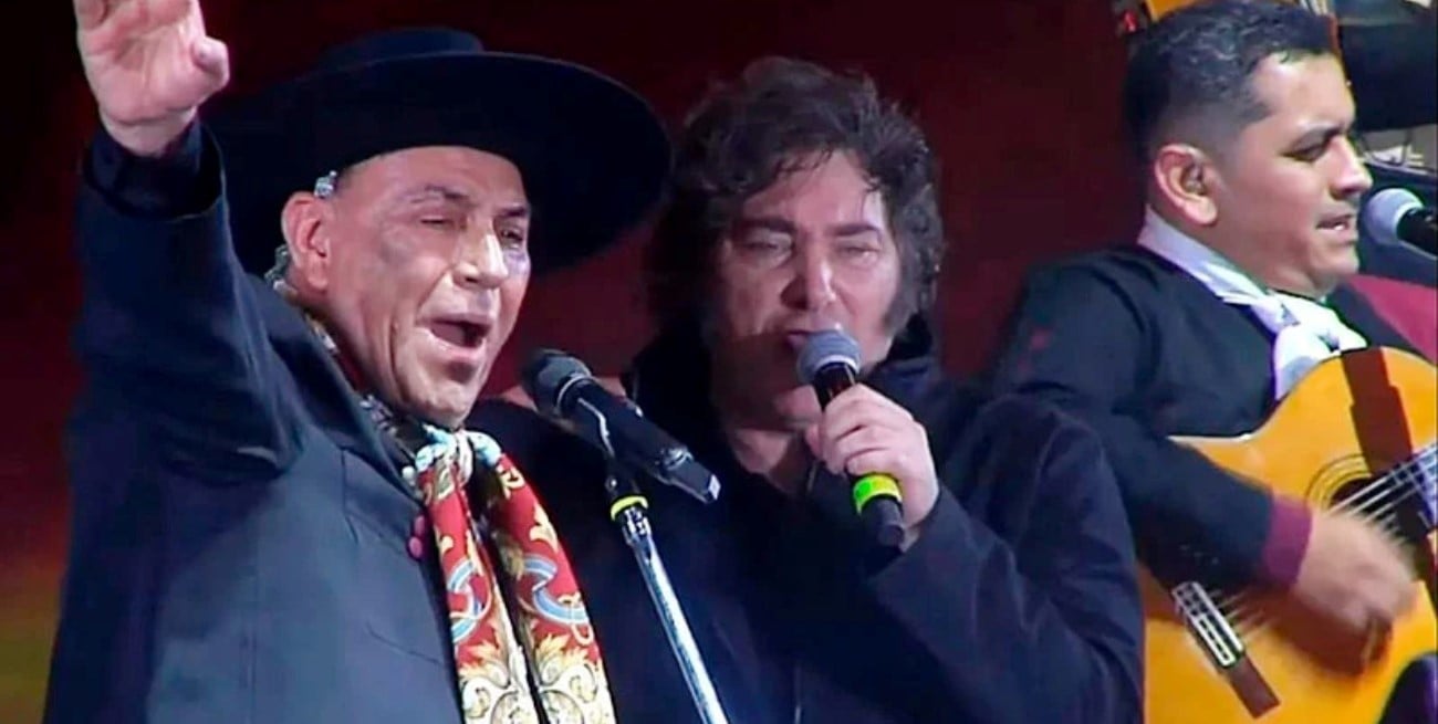 Expulsaron al Chaqueño Palavecino de una asociación criolla tras su aparición con Milei