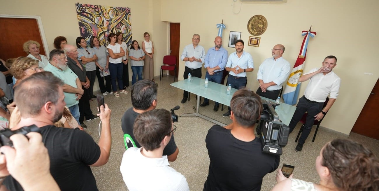 Pullaro visitó obras en Santa Clara de Saguier, Colonia Aldao y Colonia Raquel