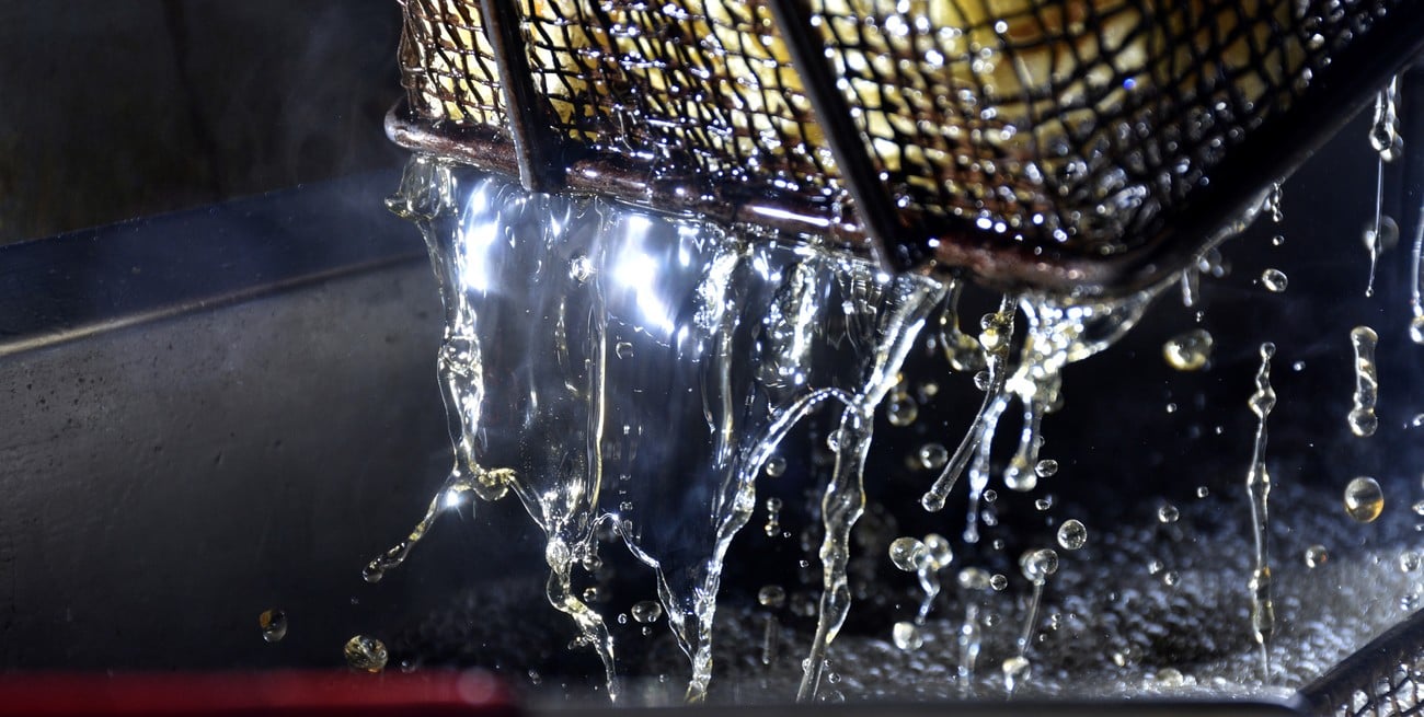 Menos grasa, más ciudad: controlan los bares y restaurantes para evitar taponamientos en el sistema cloacal de Santa Fe