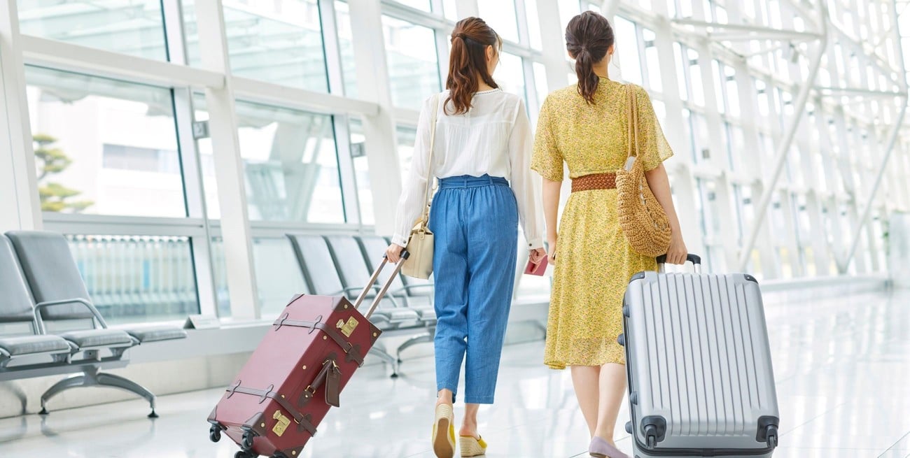 Una nueva prohibición genera alarma entre miles de turistas que viajan en avión: de qué se trata