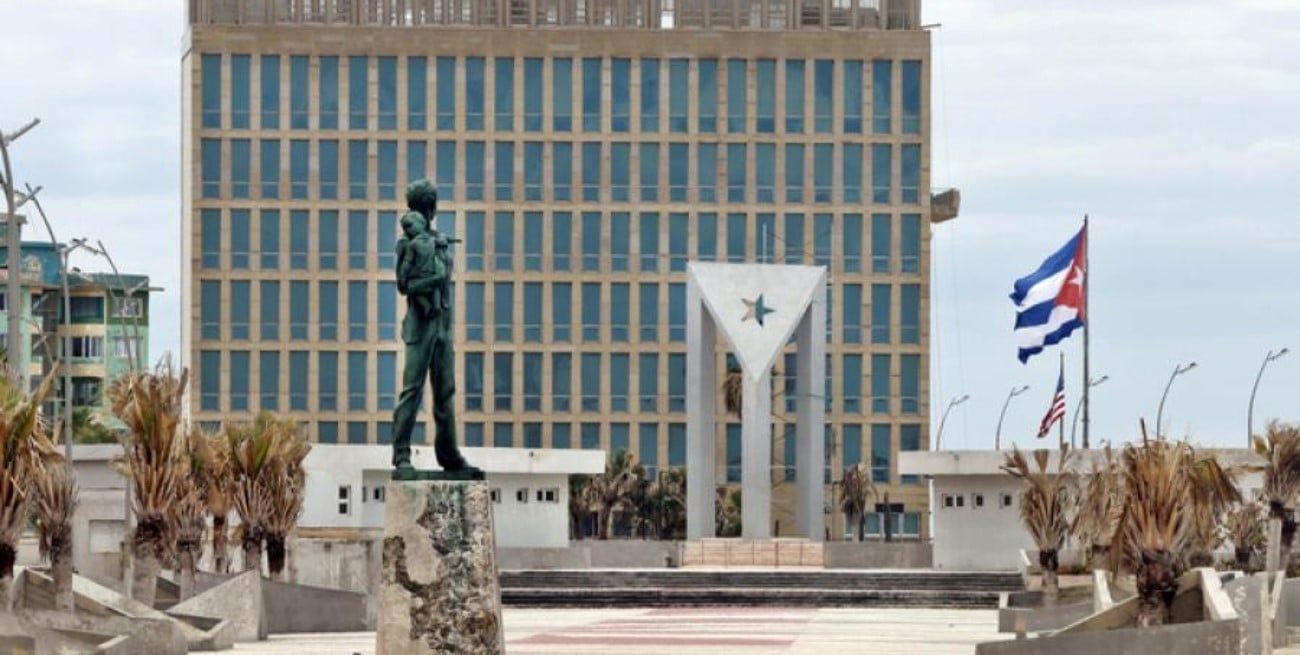 Embajadas activan planes de evacuación en Cuba ante la presión de Estados Unidos