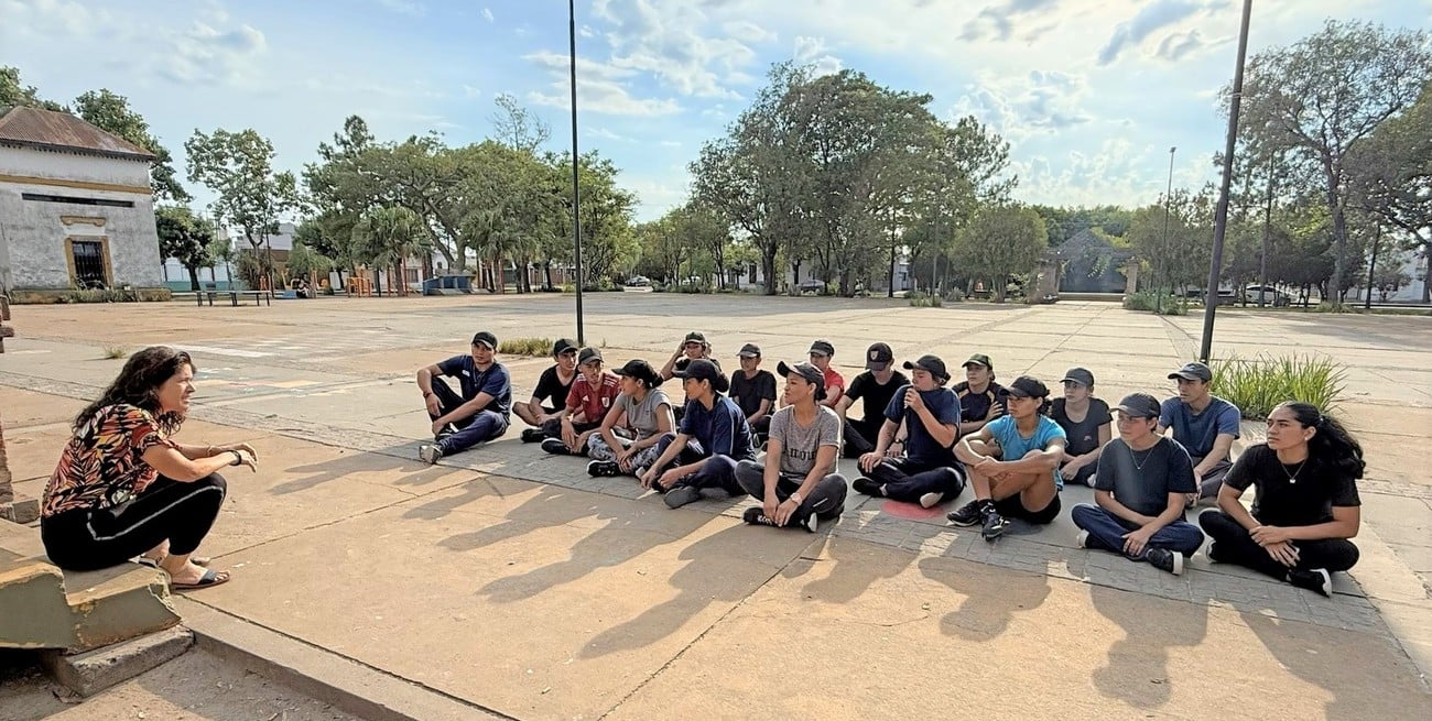 Vera acompaña a sus futuros policías: Mitre respaldó a aspirantes al ISeP