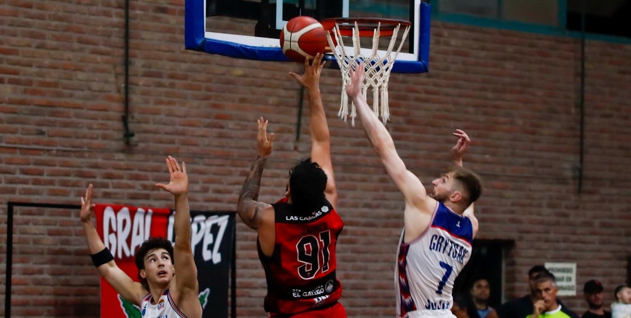 Colón encontró su mejor versión y goleó a Jujuy Básquet en el Otrino