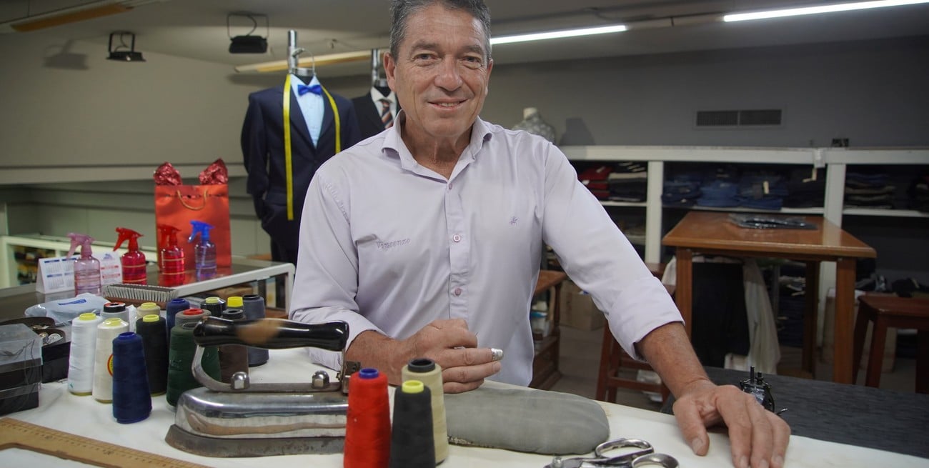 El último sastre de Santa Fe: Oscar Vera, el hombre manos de tijera