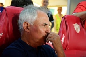 El DT de Unión después del duro golpe   Madelón: “Estoy abierto a cambiar,
ya sea el sistema o los jugadores”