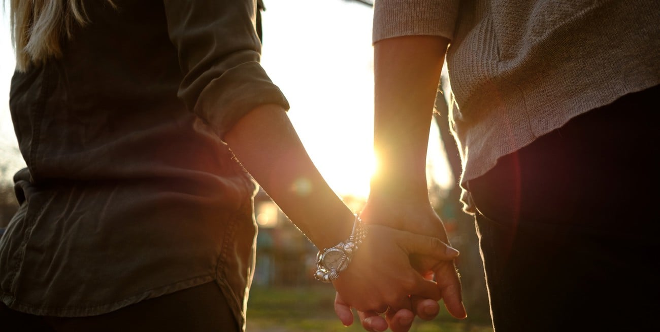 Matrimonios lavanda: la nueva forma de vincularse que elige la Generación Z