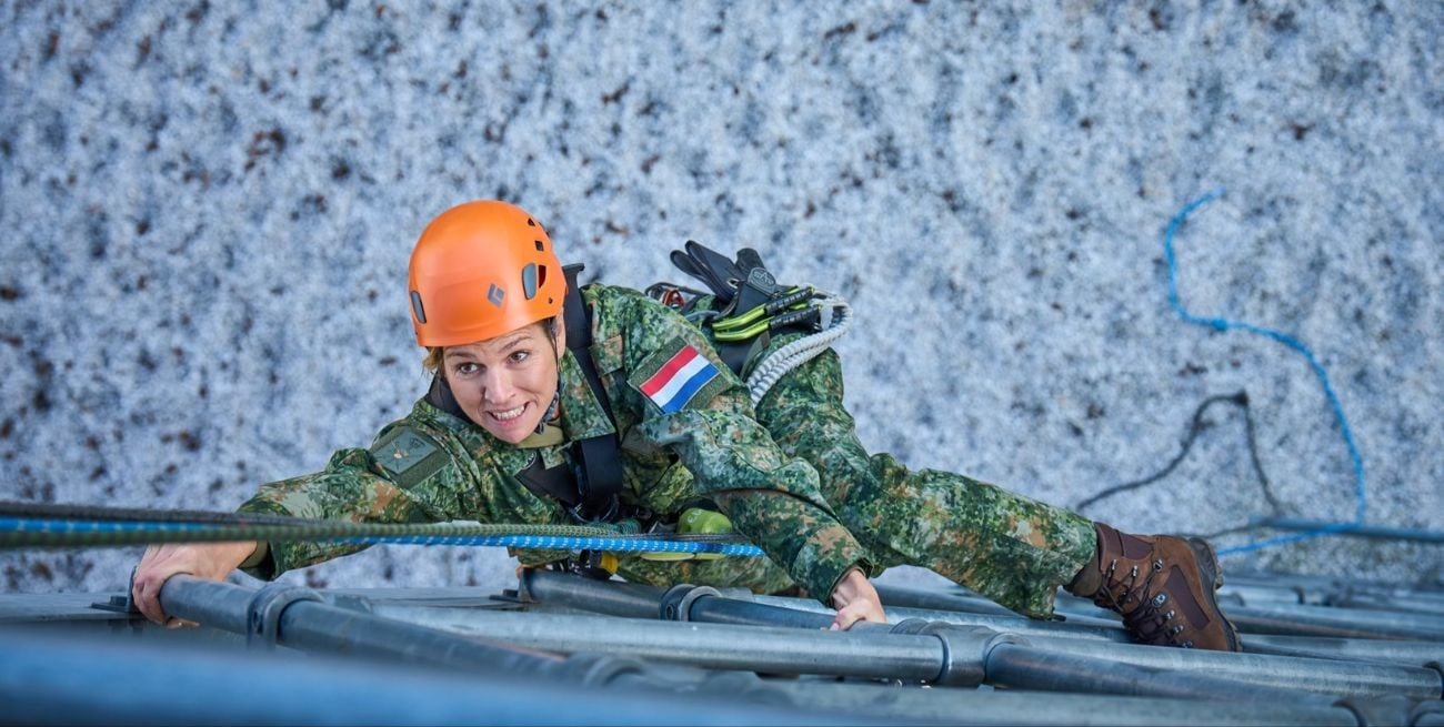 Así es el duro entrenamiento militar de la reina Máxima como reservista del Ejército Real de los Países Bajos