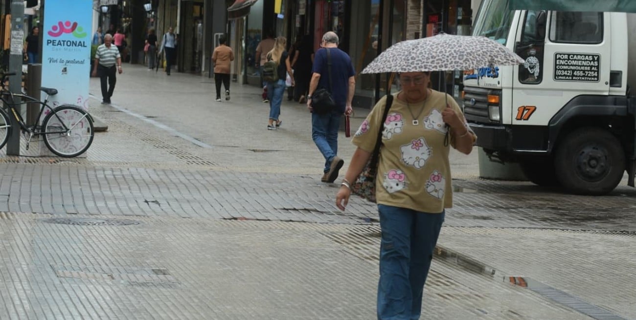 Viernes con tormentas durante todo el día en la ciudad de Santa Fe