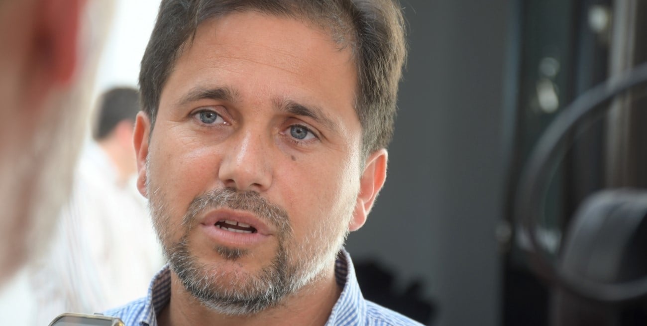Simoniello: “La ley de municipios debe acercar soluciones y no problemas en Santa Fe”
