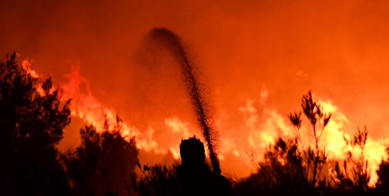 Alerta por incendios en Chubut: el fuego avanza con mayor intensidad