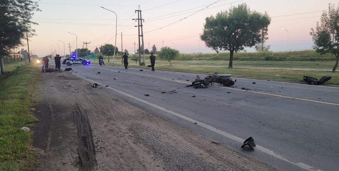Choque entre motos en la Ruta 11 dejó dos muertos y un herido grave