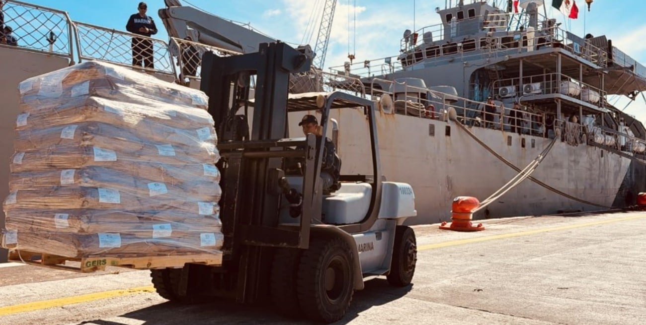 México envió dos buques con ayuda humanitaria a Cuba