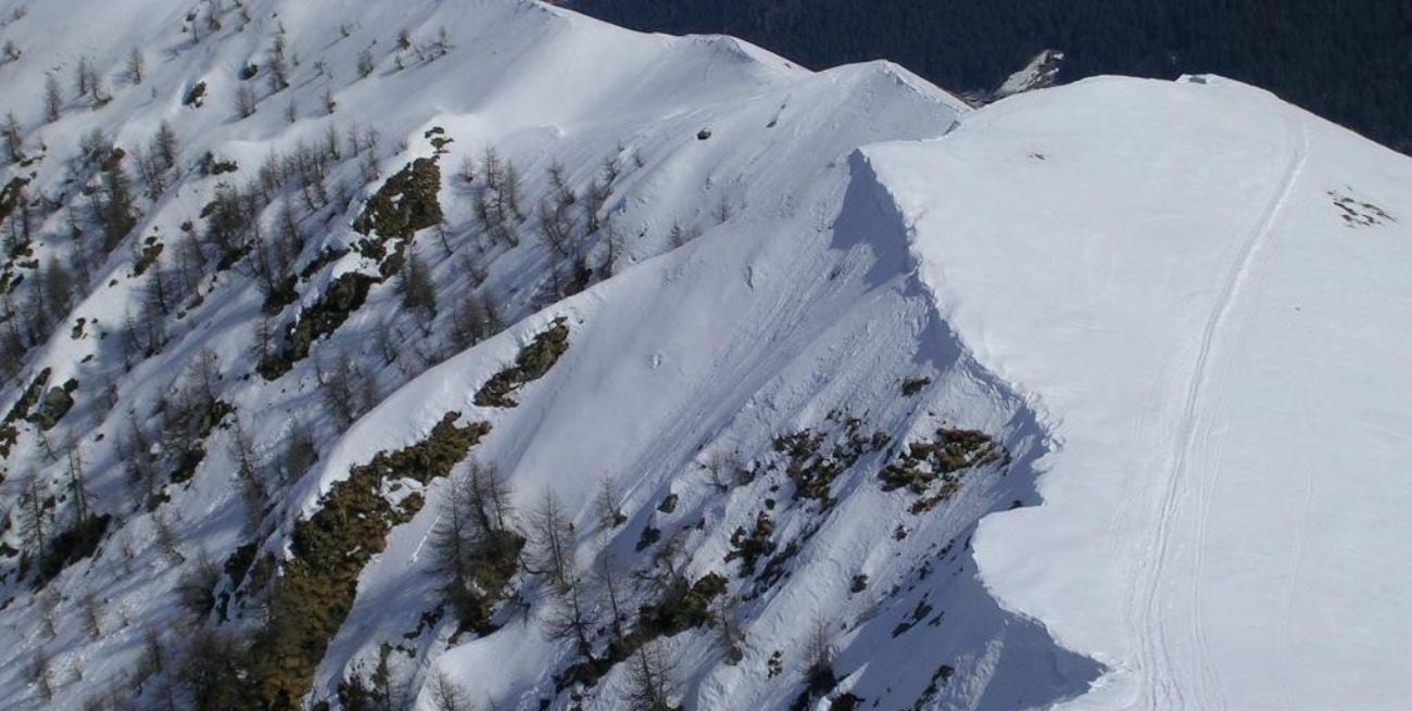 Una avalancha mortal en Italia dejó dos muertos y un herido 