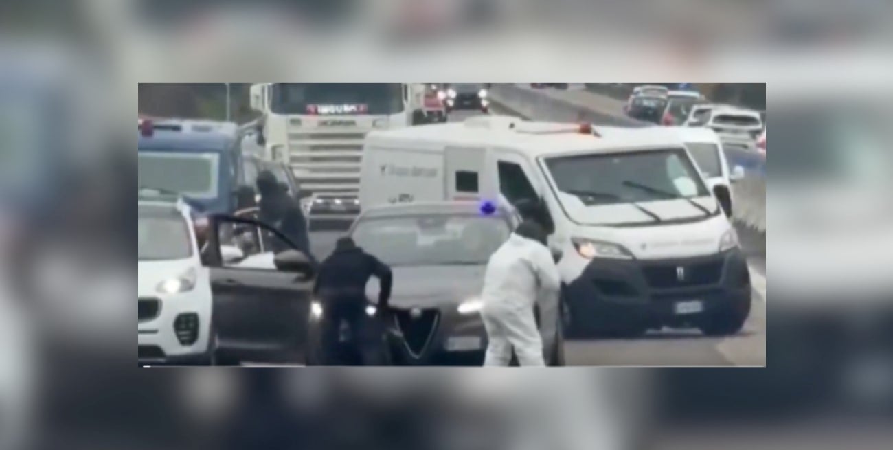 Caos y fuego en el sur de Italia: montaron un falso operativo policial para robar un botín millonario