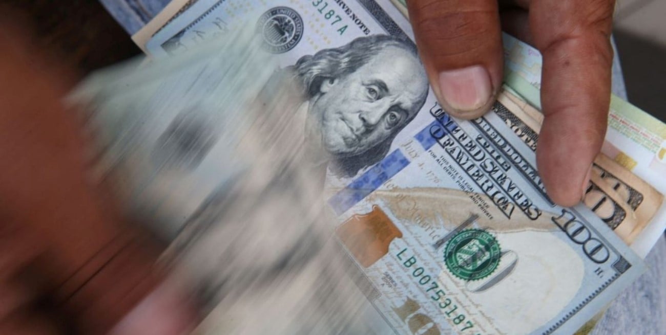 Así cerró el dólar en los bancos argentinos este miércoles 18 de marzo