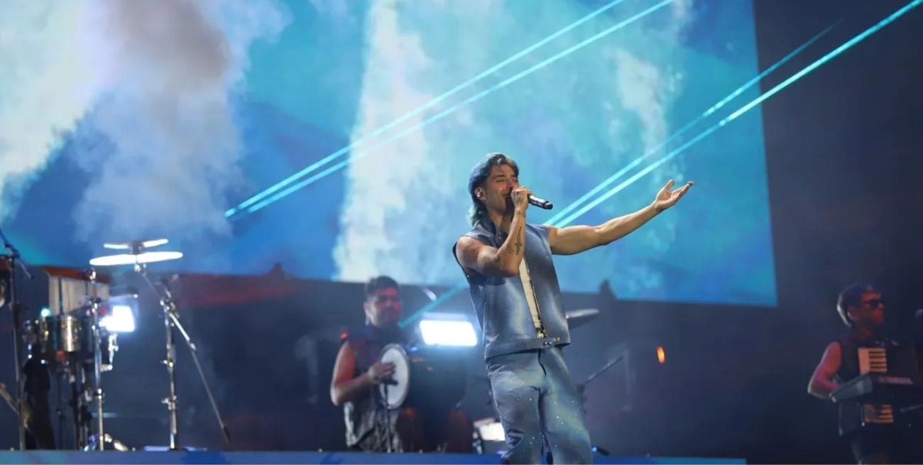 A Luck Ra le tiraron un celular en la cara en pleno show y explotó contra un fan: "Mirá si me das en el ojo”