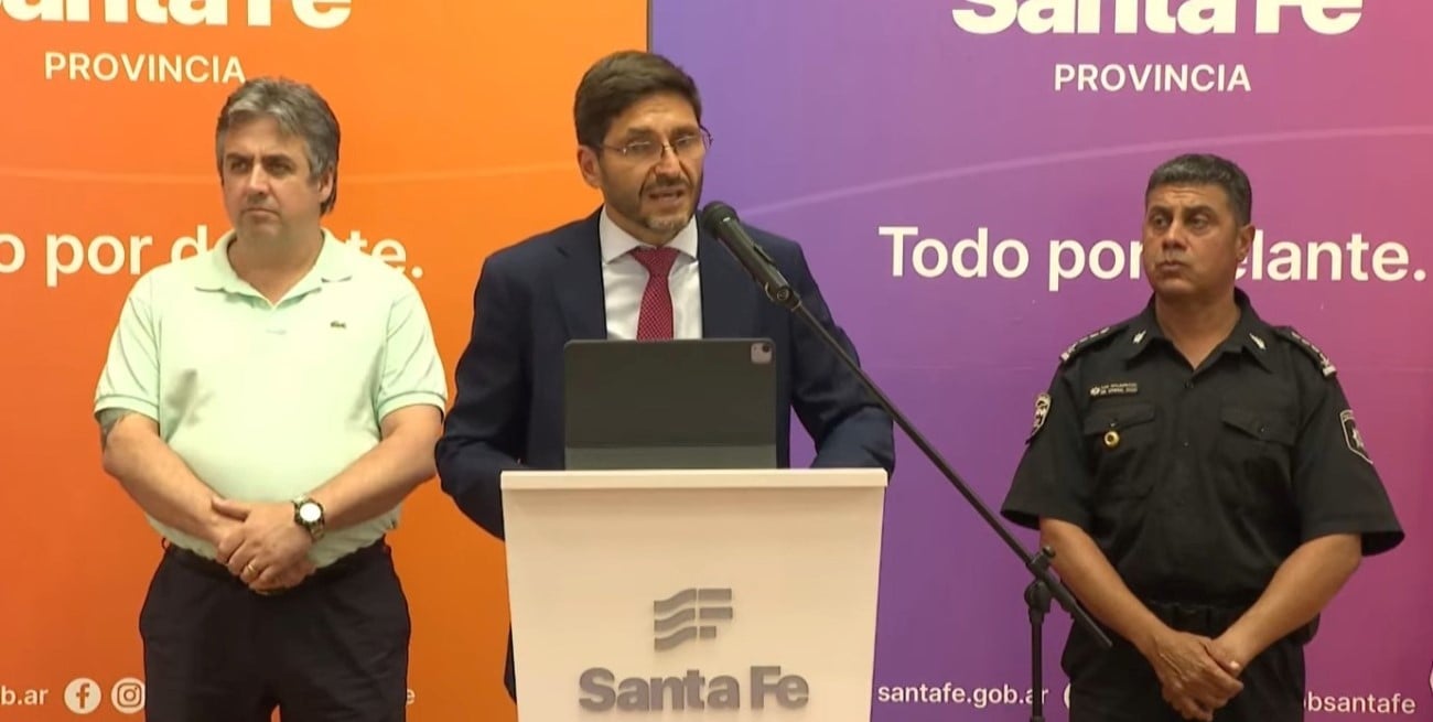 Pullaro habló de la situación de los policías: cifras de sueldos, crítica a “fakes” y decreto en puerta