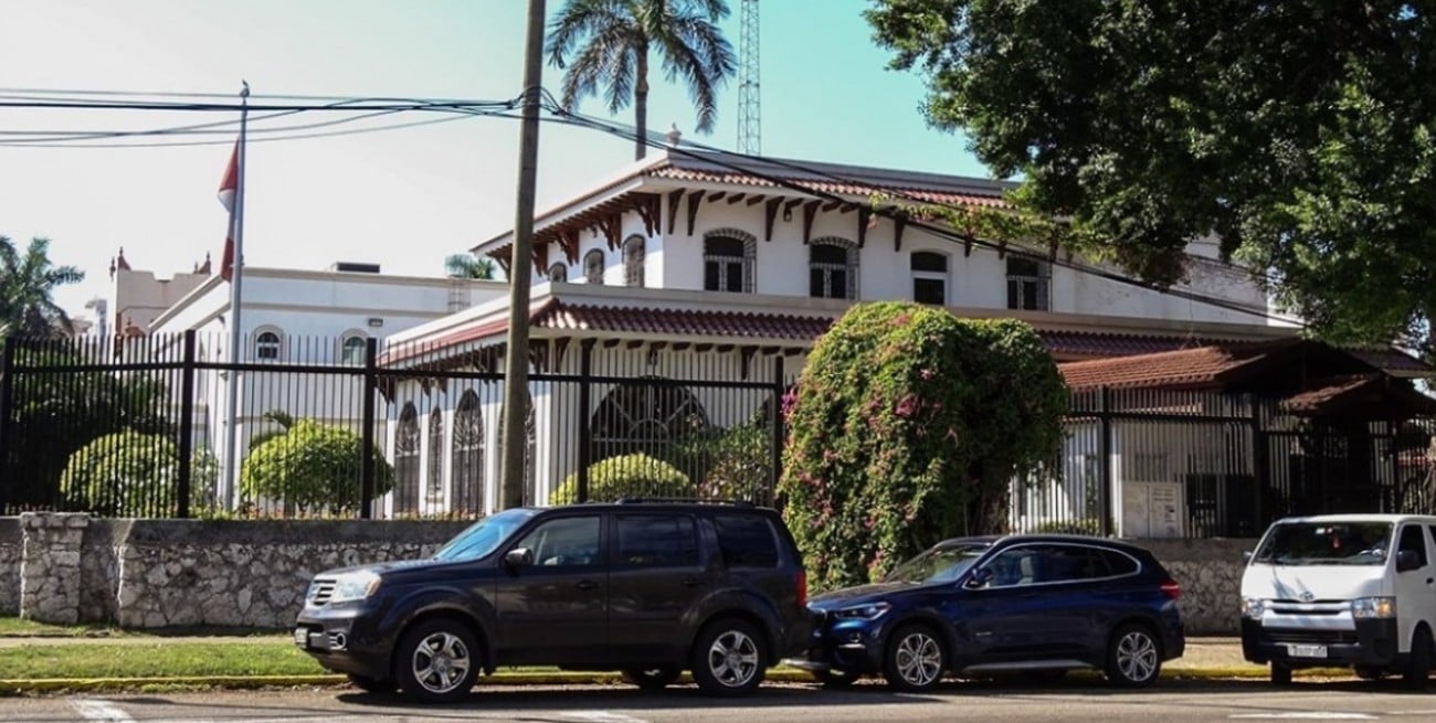 Canadá instó a sus ciudadanos a salir de Cuba y recomendó evitar viajes a la isla