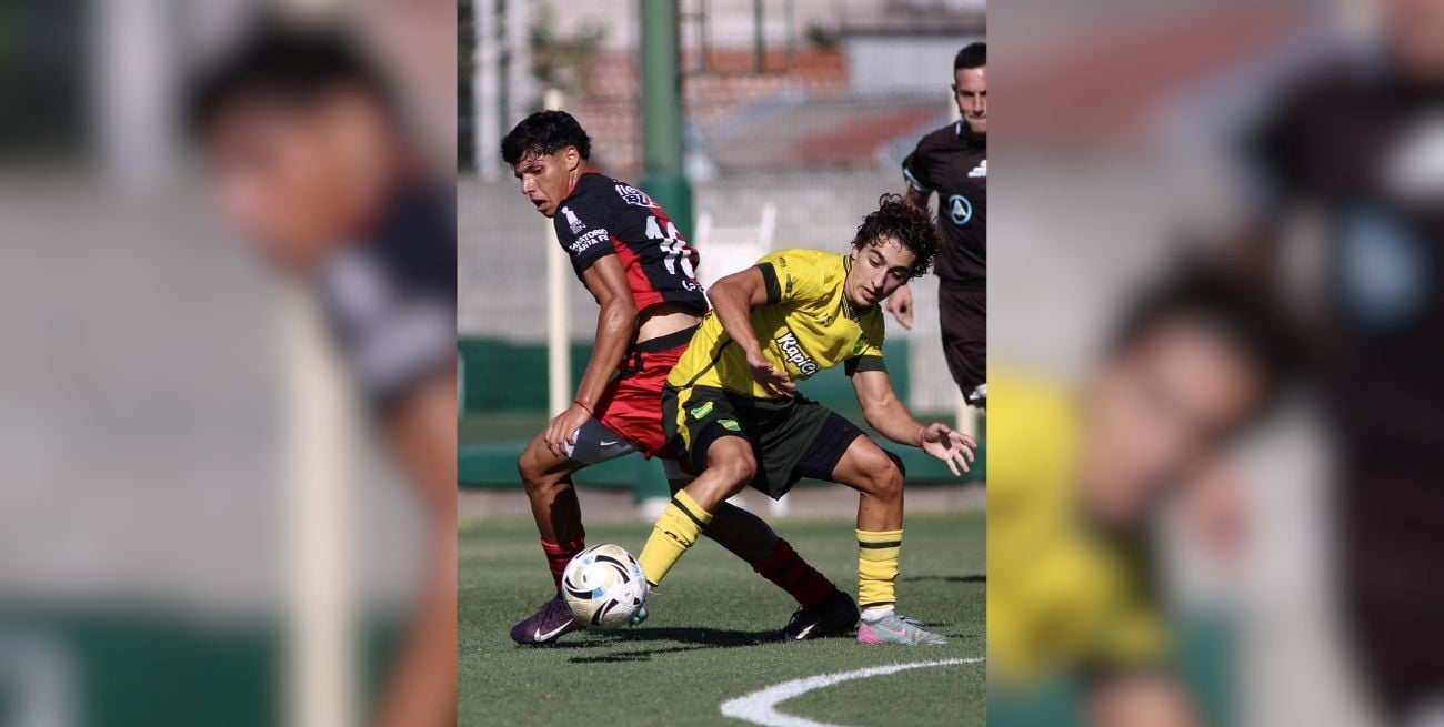 La reserva de Colón no pudo con Defensa y sufrió su primera derrota del año