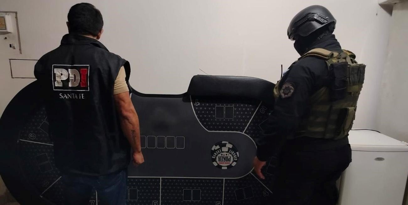 Desbarataron casa de apuestas ilegales en Santa Fe: drogas, fichas, pesos y dólares
