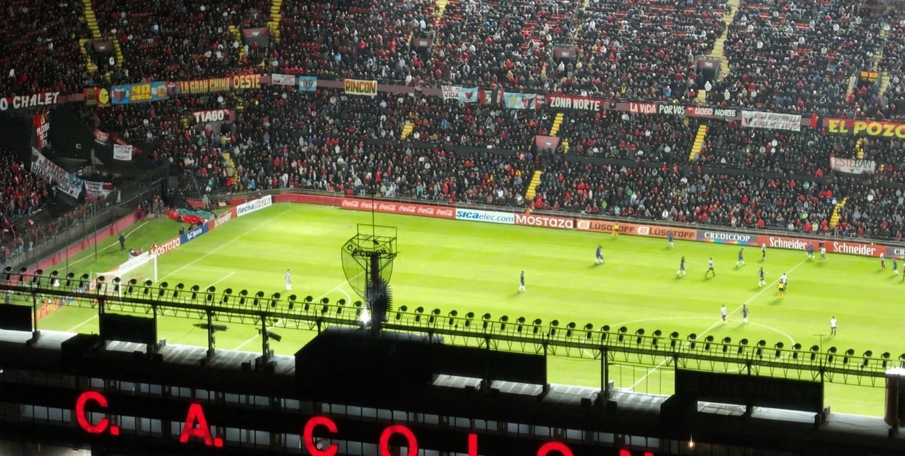 ¡Nada de descarrilar, Colón!: llega Ferro a un Cementerio repleto