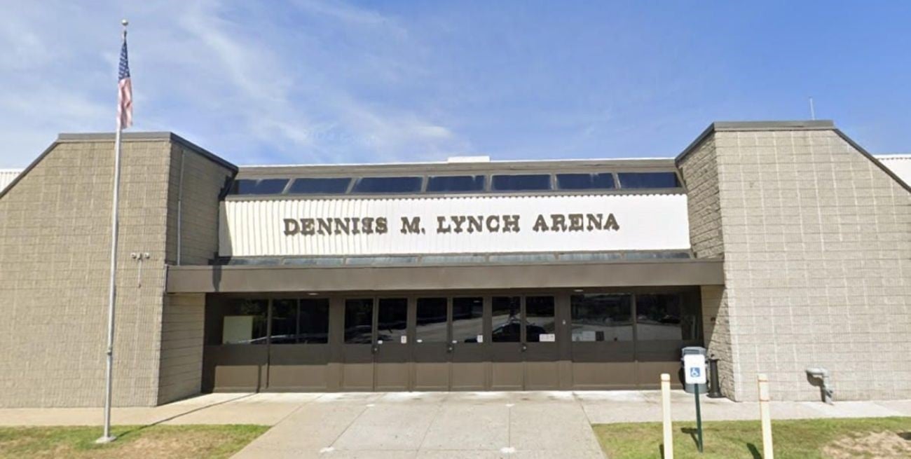 Tiroteo en Rhode Island: varios heridos tras un ataque cerca de un estadio en Pawtucket