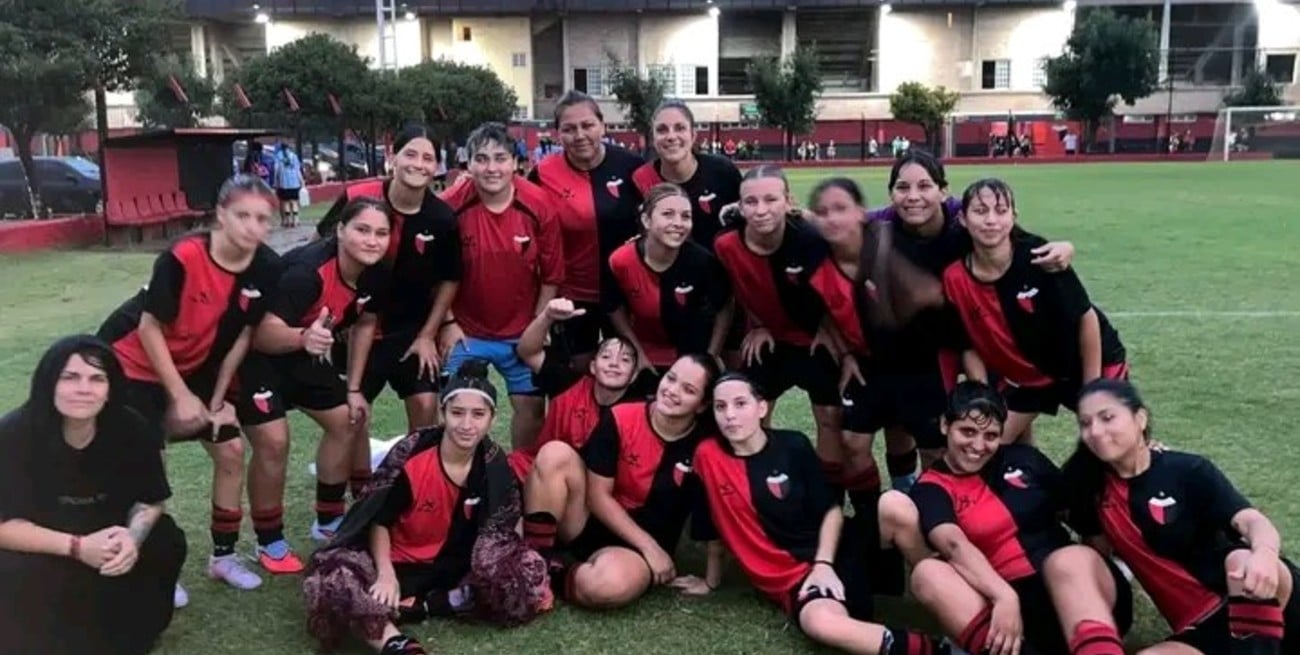 Colón fue contundente, goleó y ratificó su crecimiento